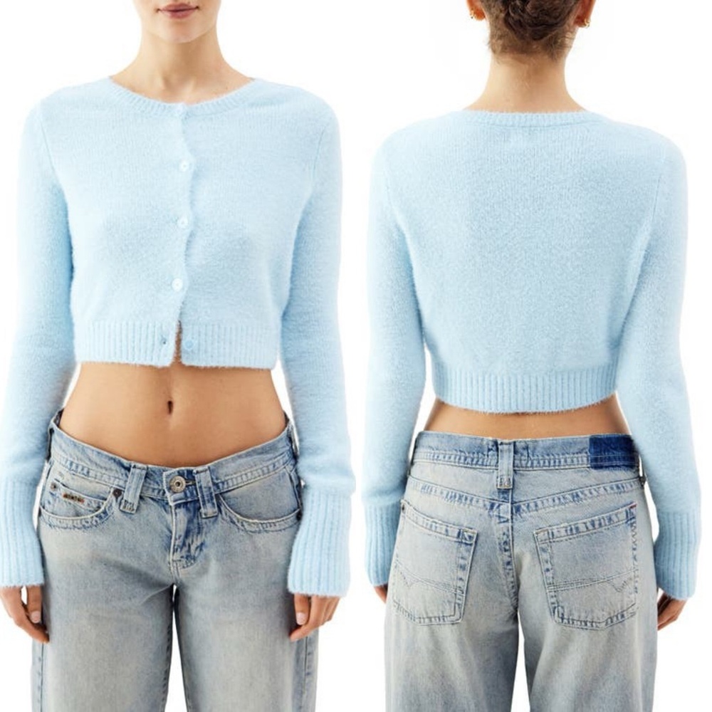 Urban Outfitter Baby Blue Crop Cardigan - Picture 3 of 11
